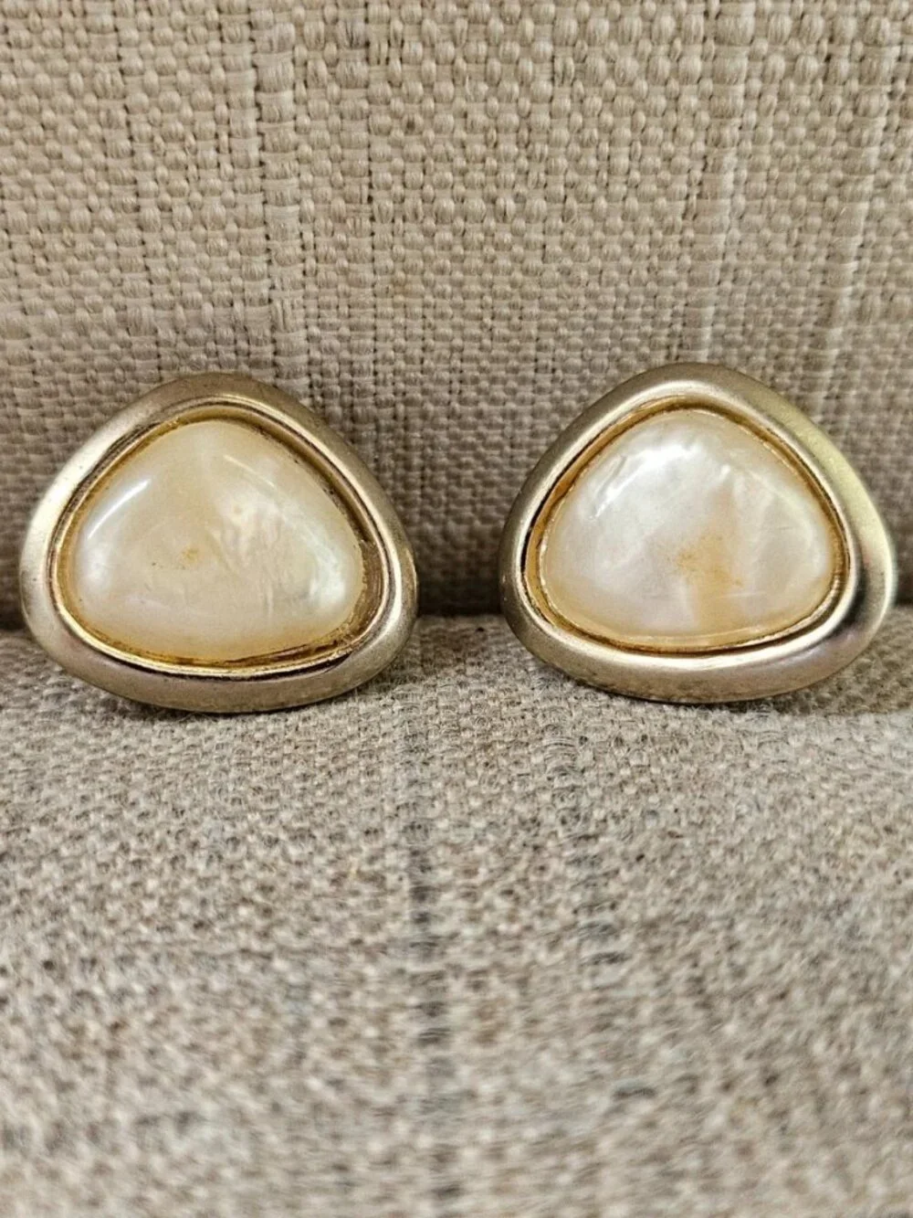 Vintage Cufflinks Mother of Pearl Stone Gold Tone Cuff links shirt Cuff links